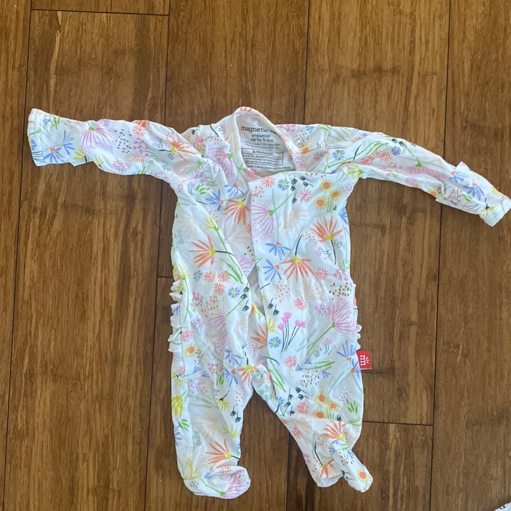 Magnetic Me flower onesie preemie